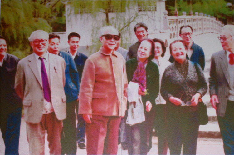 吴作人在泾县优发国际厂